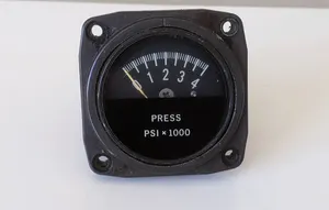 VINTAGE BOEING 707 PRESSURE GAUGE